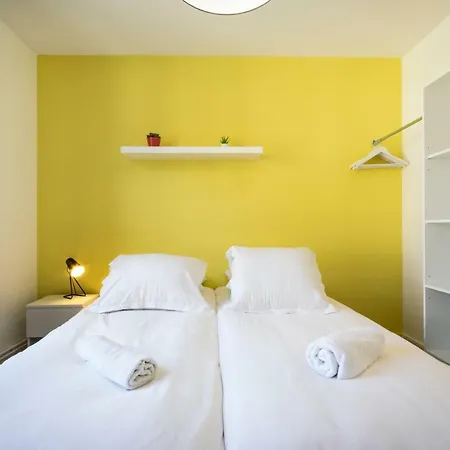 Grand 6 Pers. Ideal Pour Les Familles Couette-café 2*